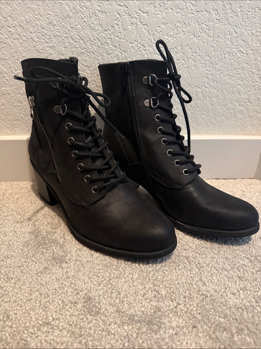 White Mountain Black Lace-Up Ankle Boots with Side Zipper